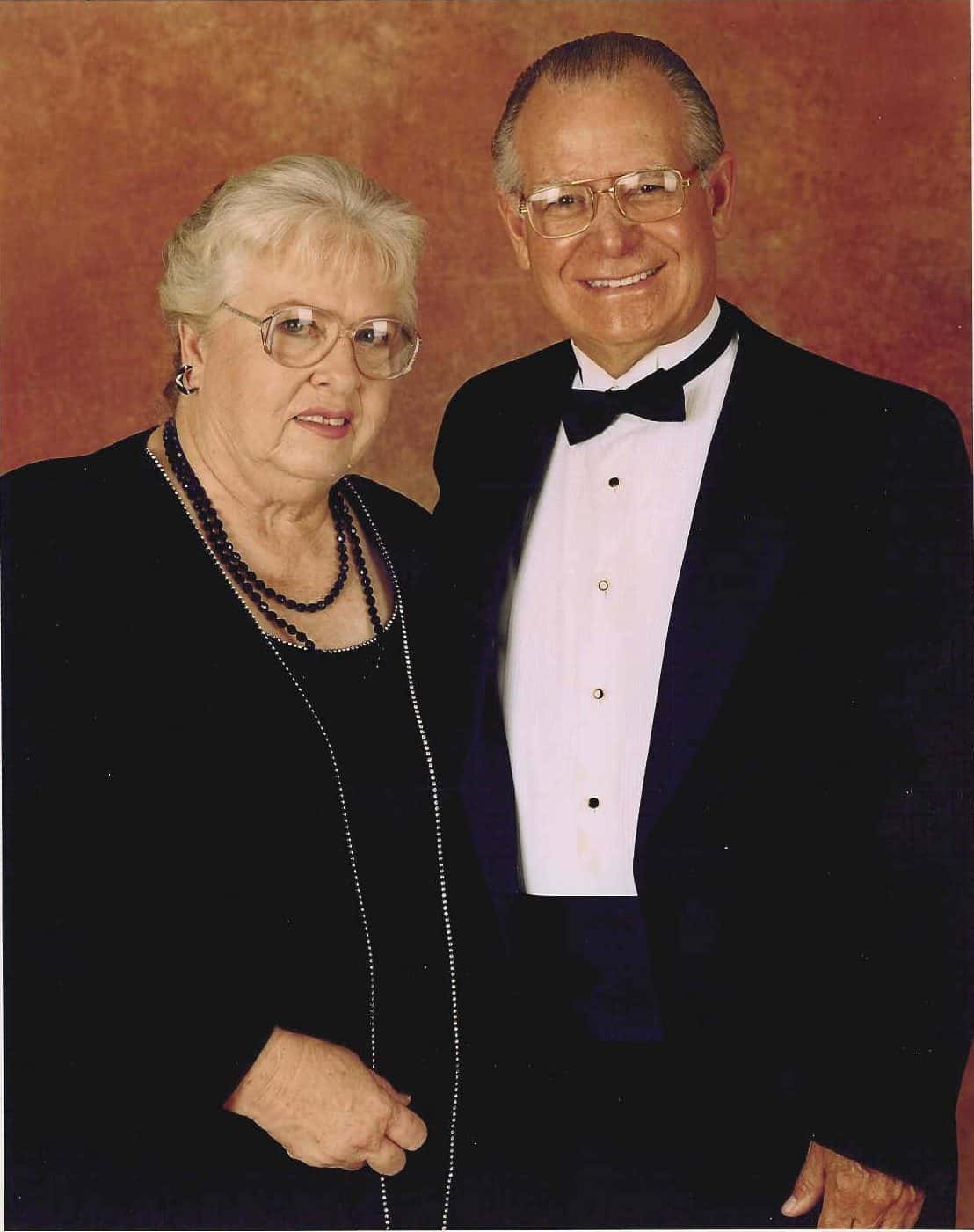 Hispanic Heritage-2000 Cruz Reynoso and Jeannene when he received the Hispanic Heritage Award in Education
