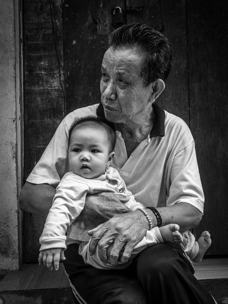 street_old_city_portrait_people_blackandwhite_bw_baby-368597