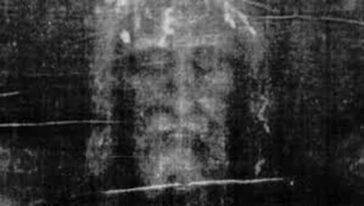 Scientist says he can date Shroud of Turin to time of Christ