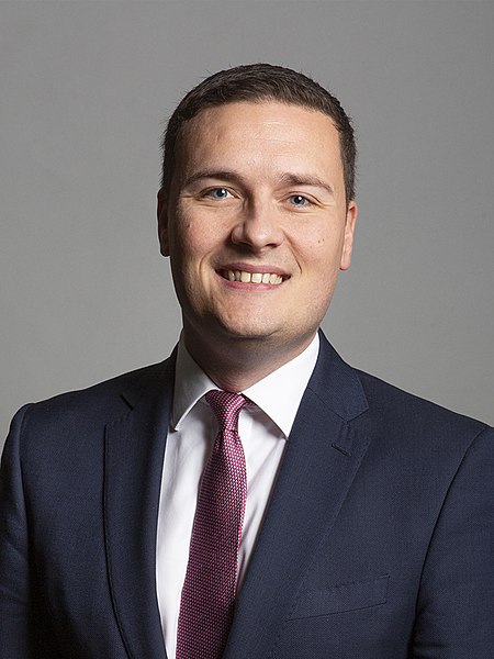 Wes Streeting is shown in an official portrait.