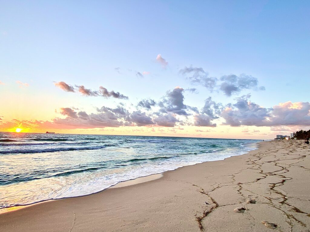 A beach scene from Ft. Lauderdale, Florida.